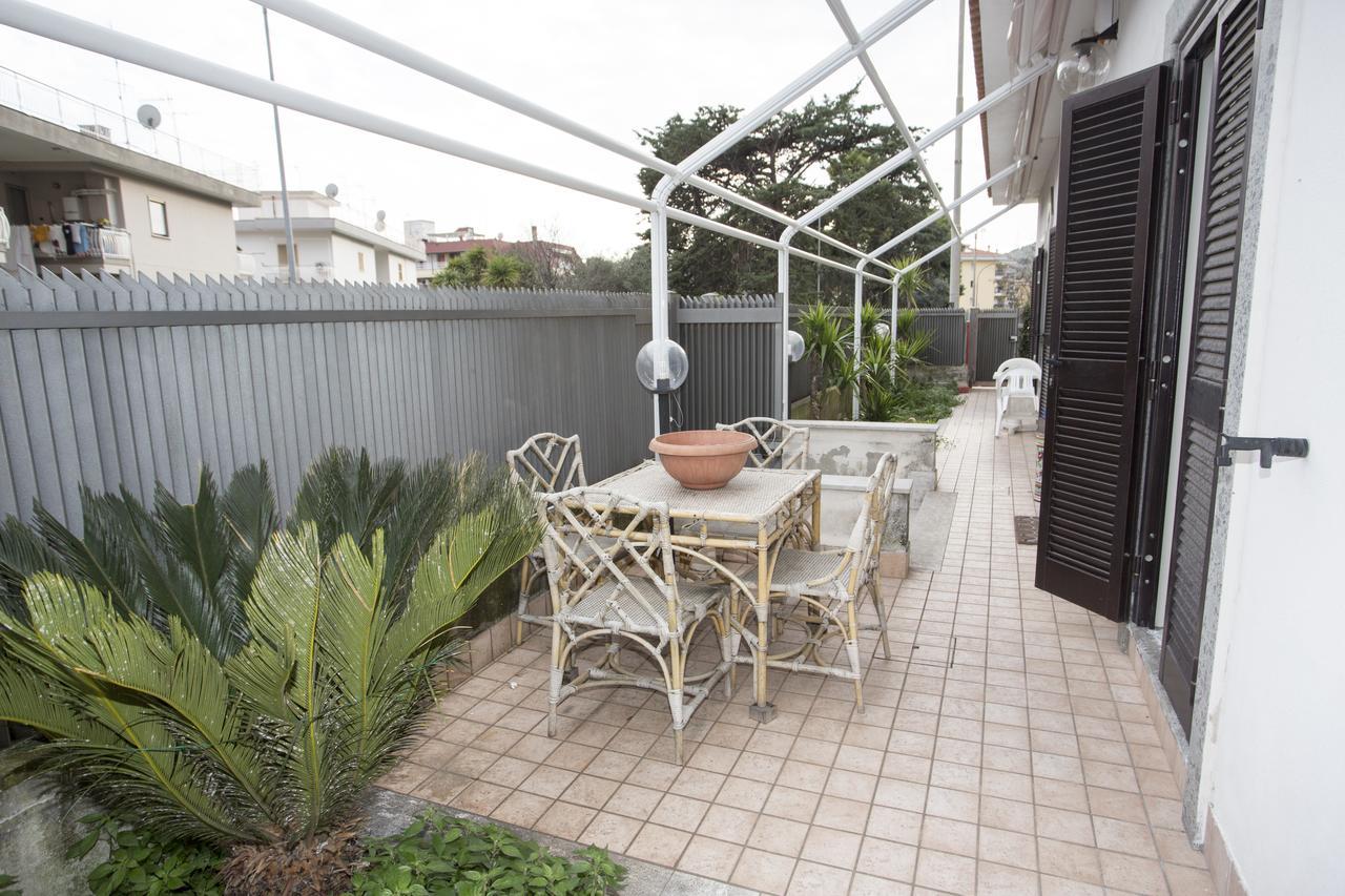 Pompei Deluxe Apartment Formia Exterior photo